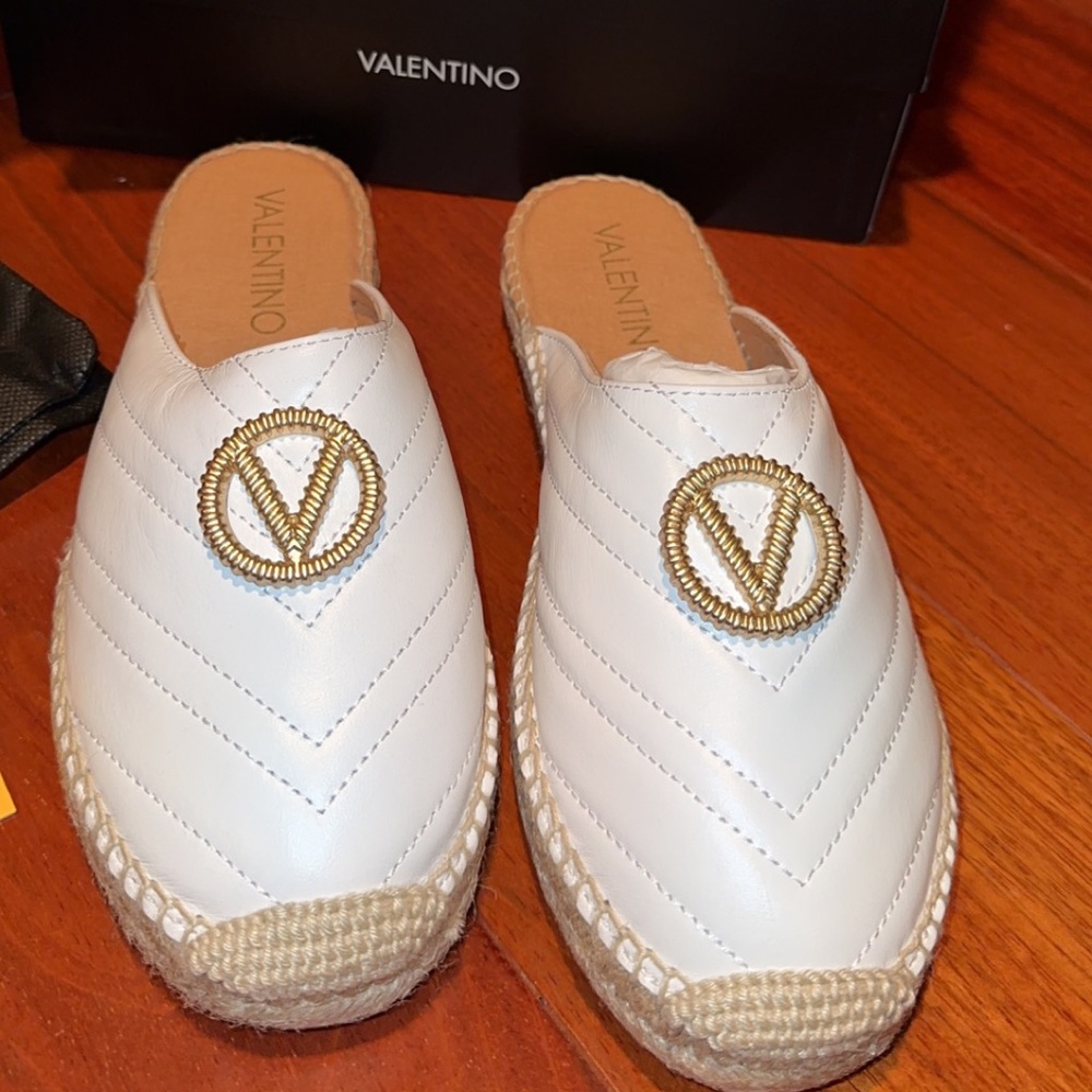 VALENTINO NWT White Espadrille Size 39